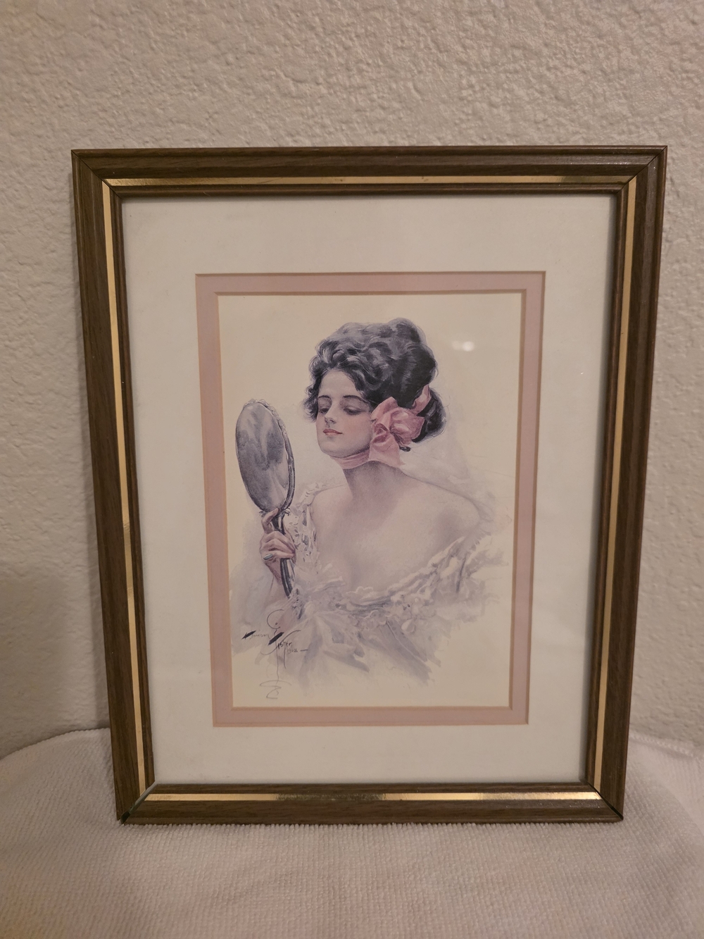 Vintage-Style Pink Accent Framed Wall Art
